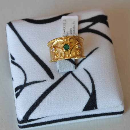 YELLOW GOLD RING K18  5.30 GR WITH BRILLIANTS 0.12 ct AND EMERALD 0.25 ct 510721030010